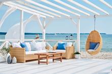 Loungesofa i flet på terrasse - Sixty sika design